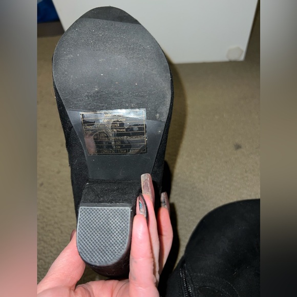 TORRID size 6.5w black suede midi boot - Picture 3 of 4